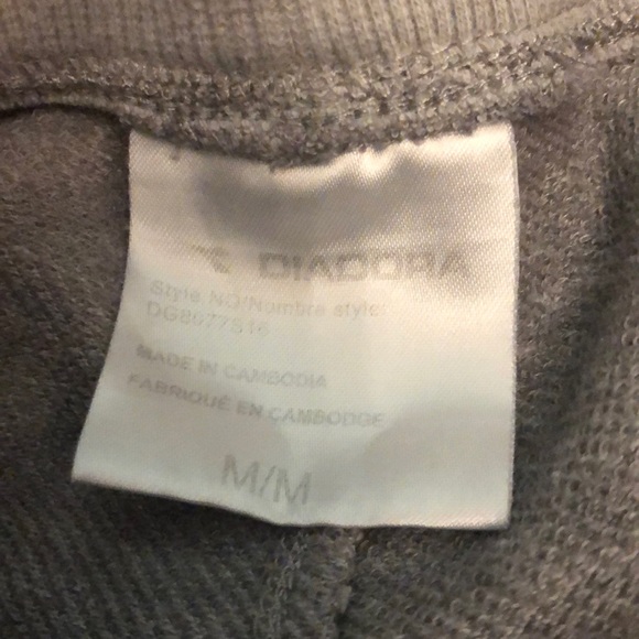 Diadora grey sweatpants girls size medium - Picture 4 of 4